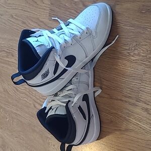 Air Jordan 1 Mid Black and White Sneakers- BIG KiDS excellent condition!!